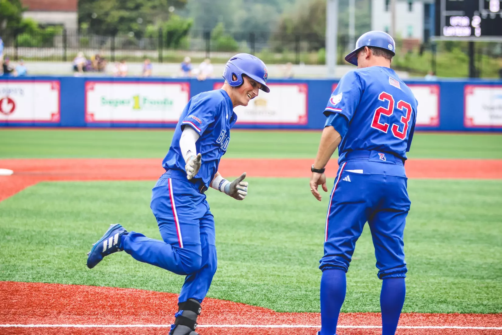 Bulldogs win regular season finale