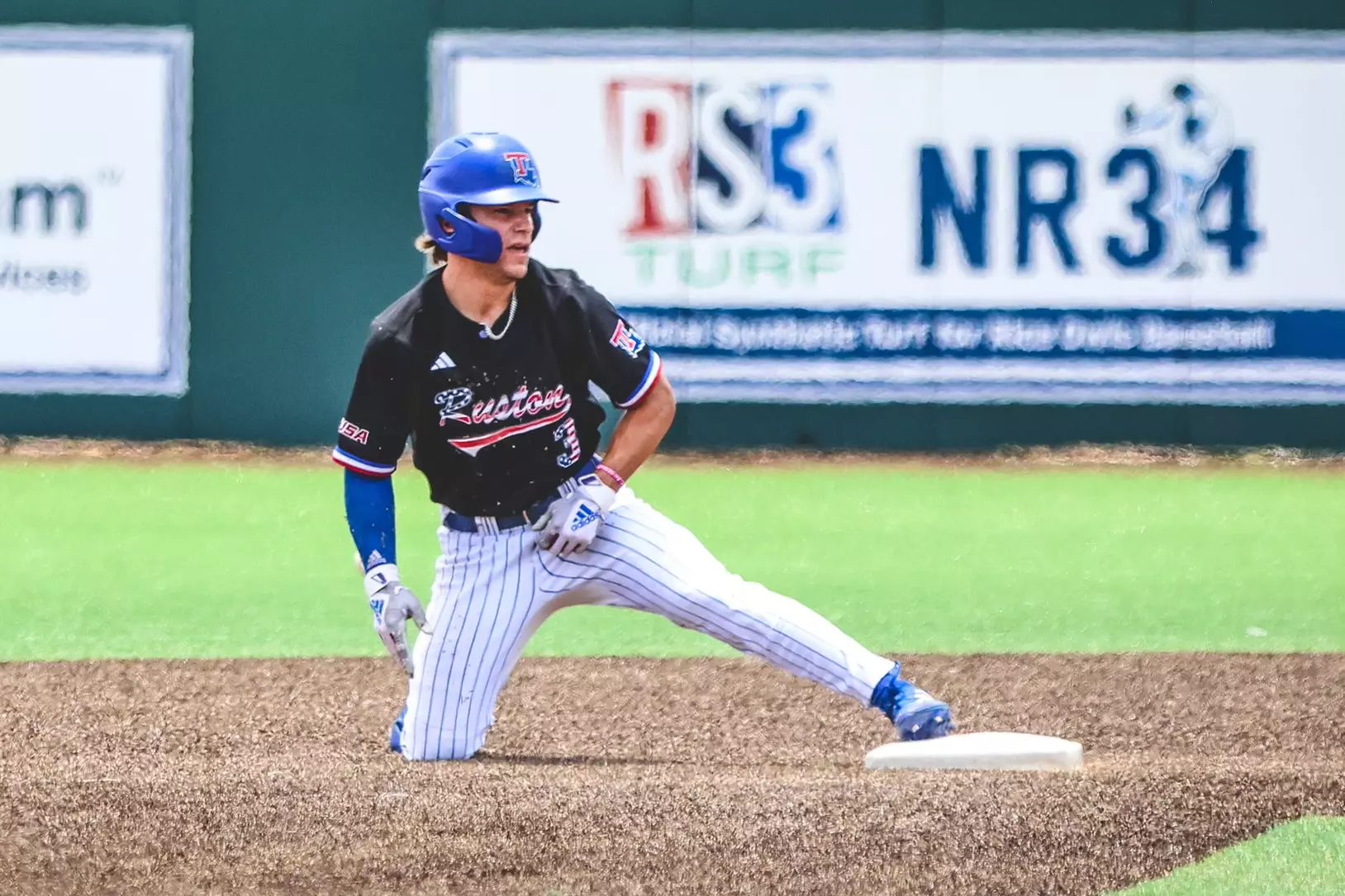 Bulldogs fall to Blue Raiders despite late rally