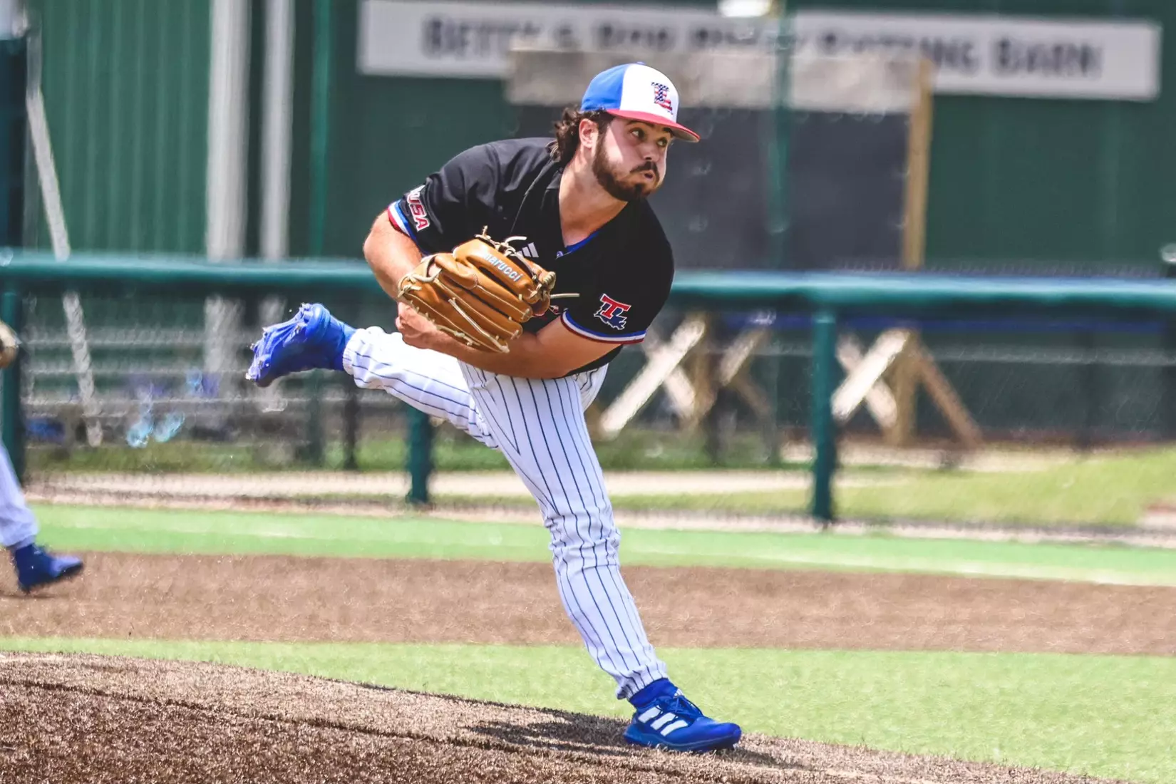 Bulldogs fall to Blue Raiders despite late rally