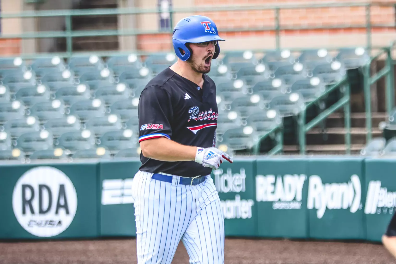 Bulldogs fall to Blue Raiders despite late rally