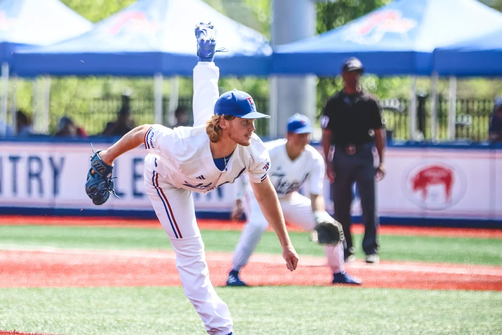 Bulldogs complete comeback with 7-4 victory