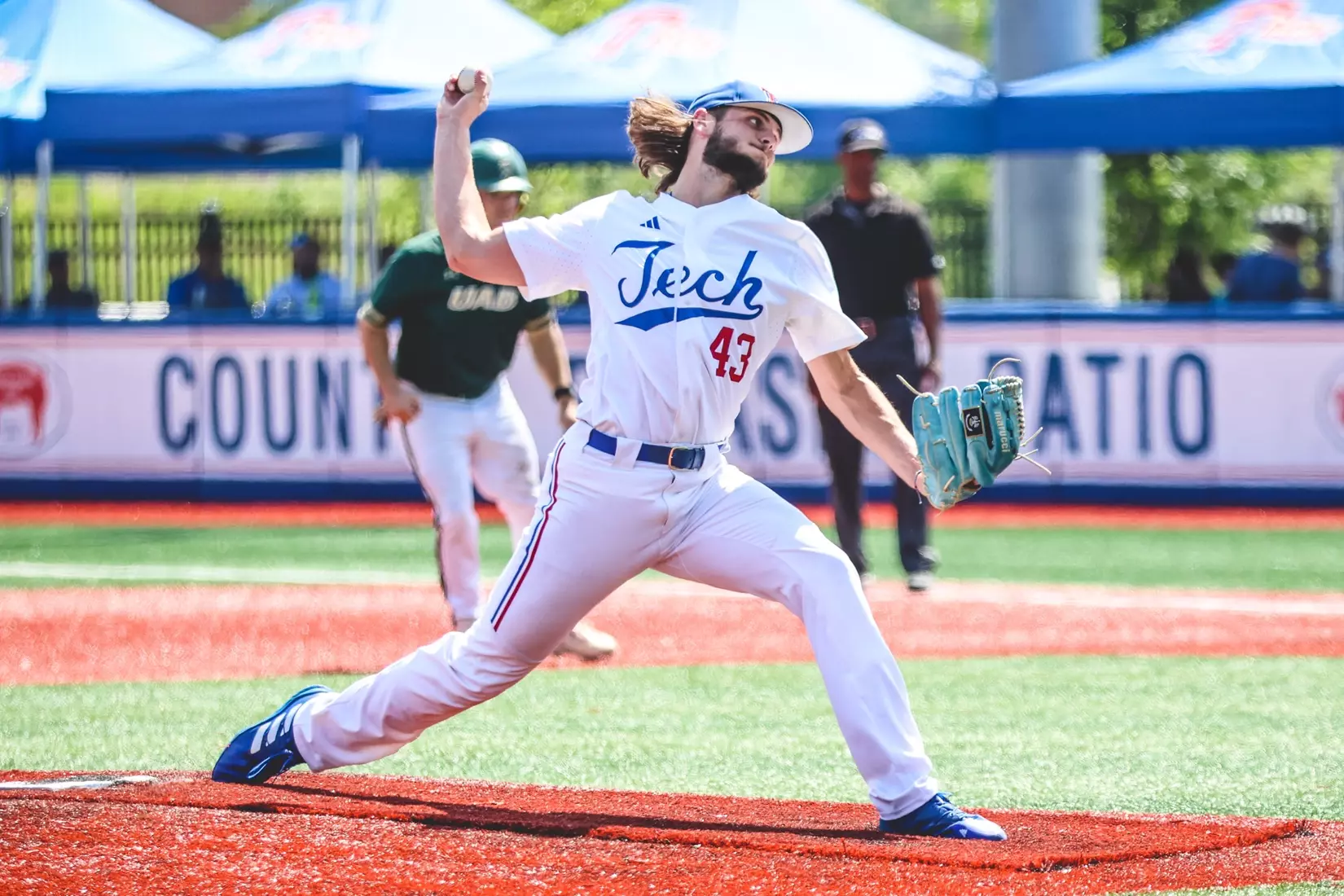 Bulldogs complete comeback with 7-4 victory