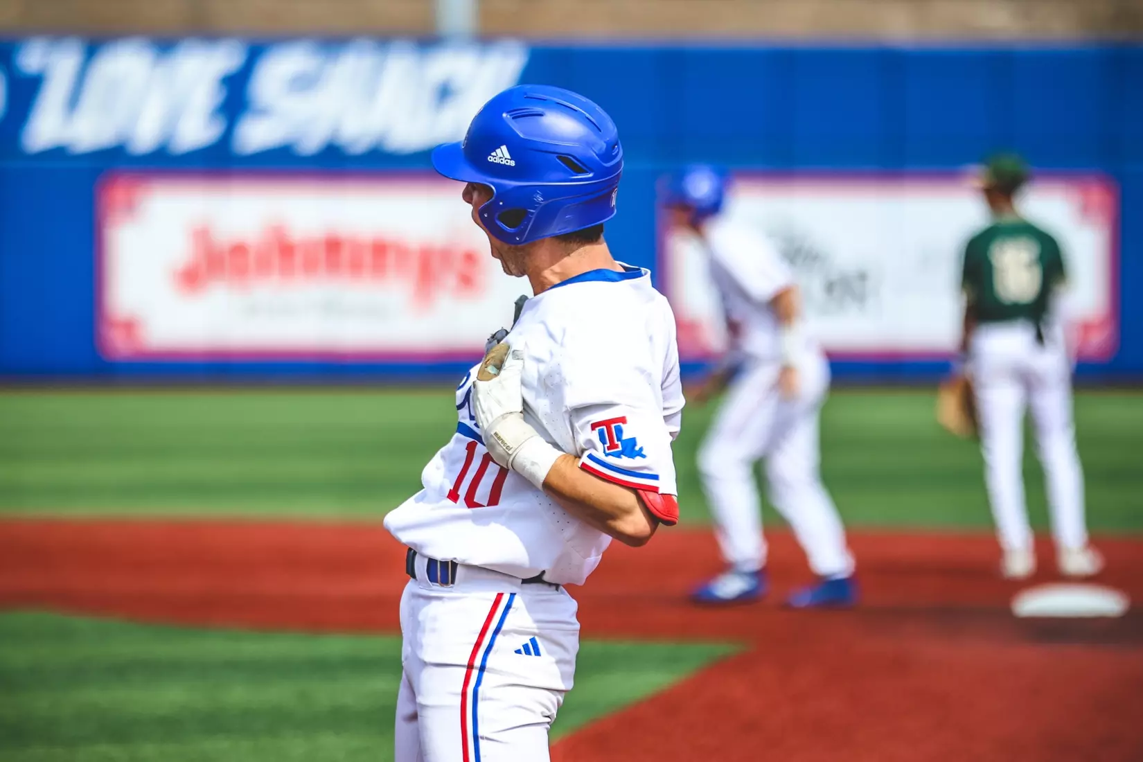 Bulldogs complete comeback with 7-4 victory