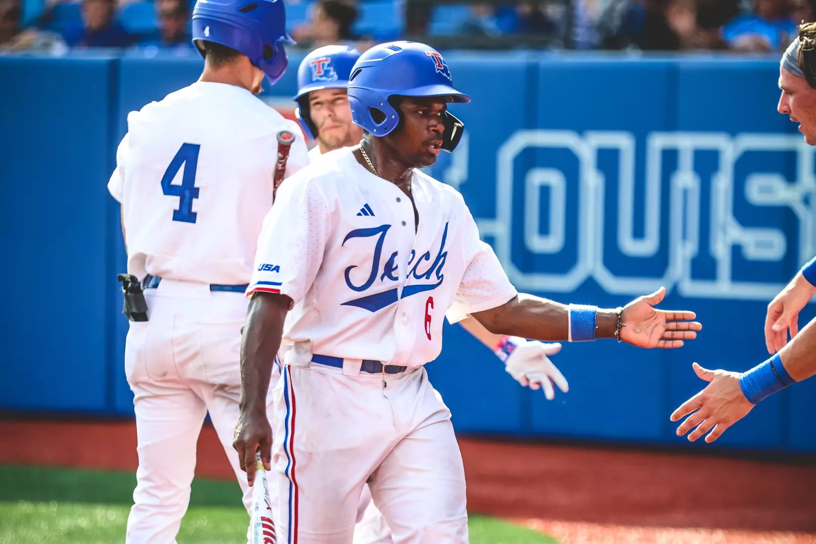 Bulldogs complete comeback with 7-4 victory