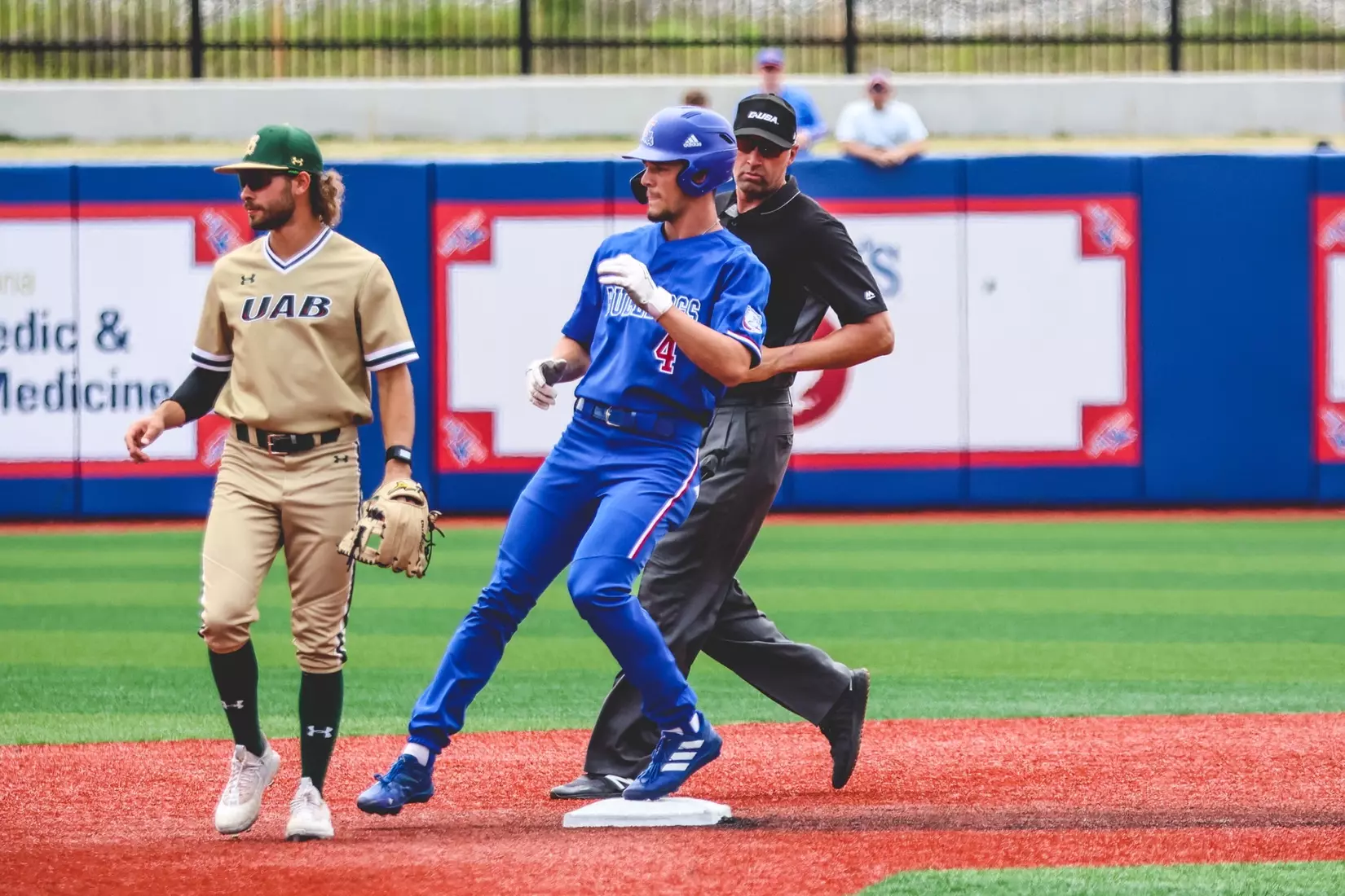 Bulldogs fall on Sunday to Blazers
