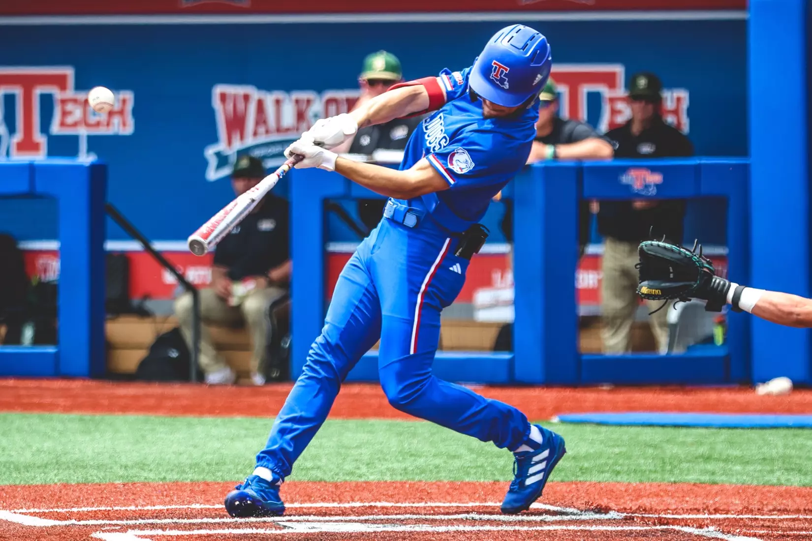 Bulldogs fall on Sunday to Blazers