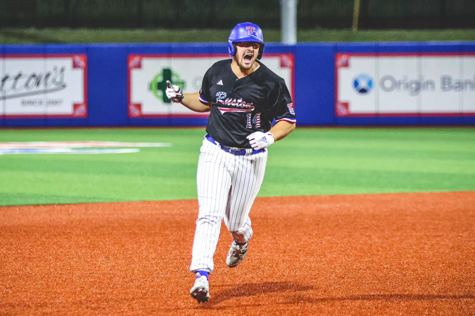 Bulldogs defeat Ragin' Cajuns