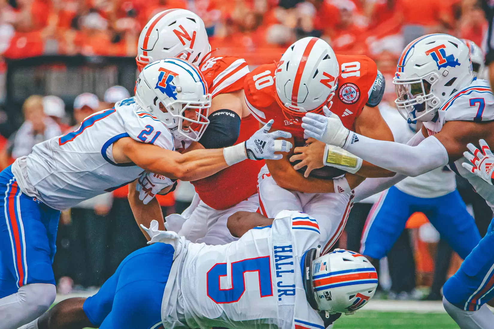 Bulldogs battle Cornhuskers in Lincoln