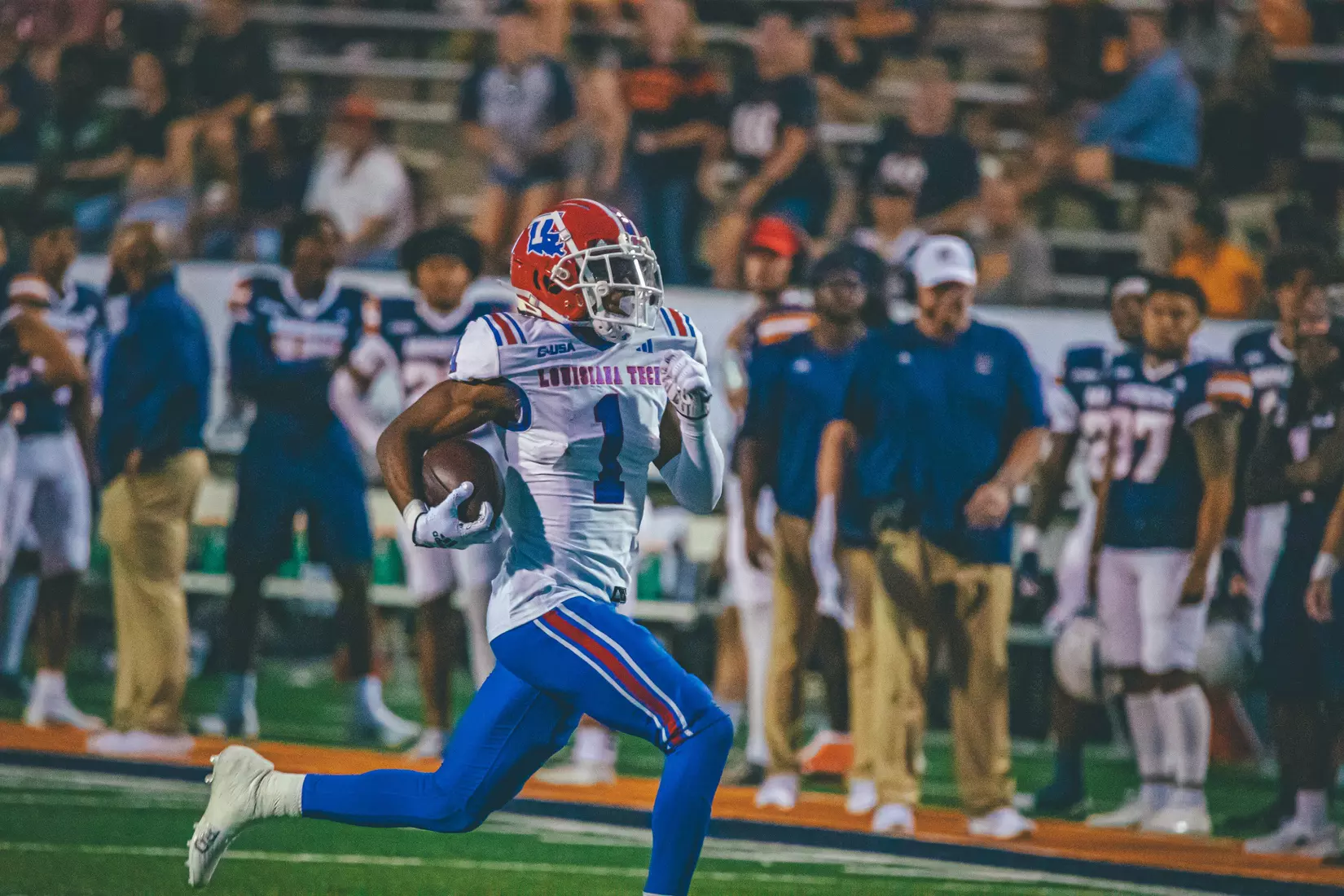 Bulldogs battle Miners on Friday night