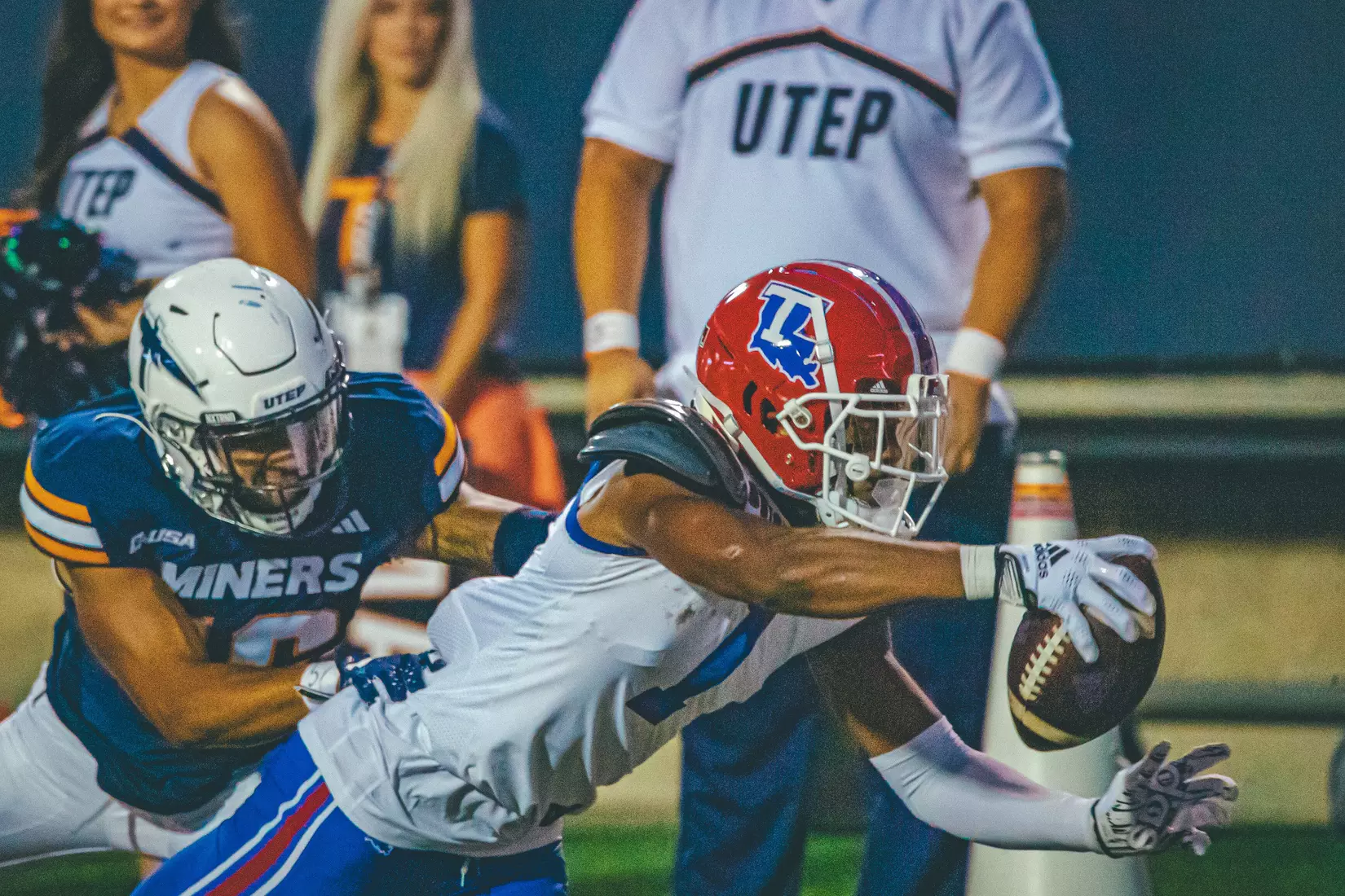 Bulldogs battle Miners on Friday night
