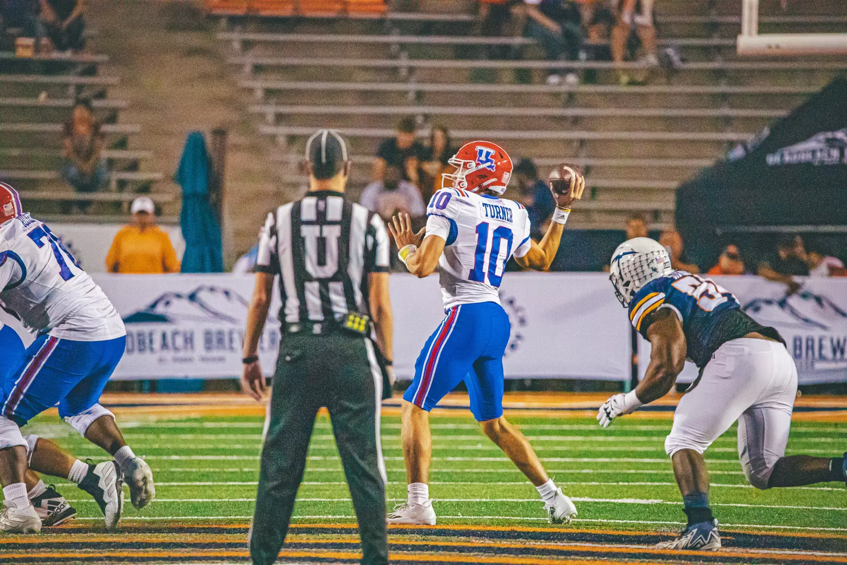 Bulldogs battle Miners on Friday night
