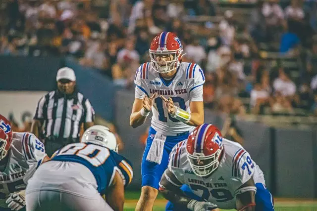 Bulldogs battle Miners on Friday night