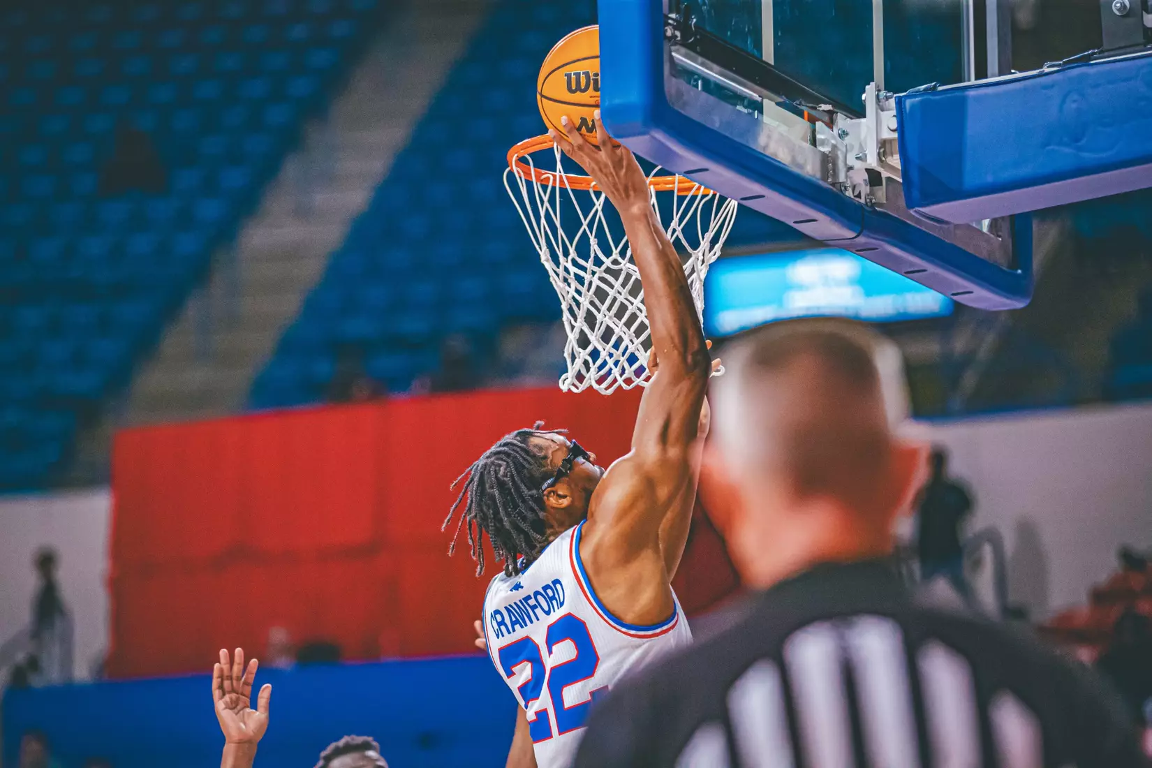 Bulldogs defeat Crusaders, 96-55