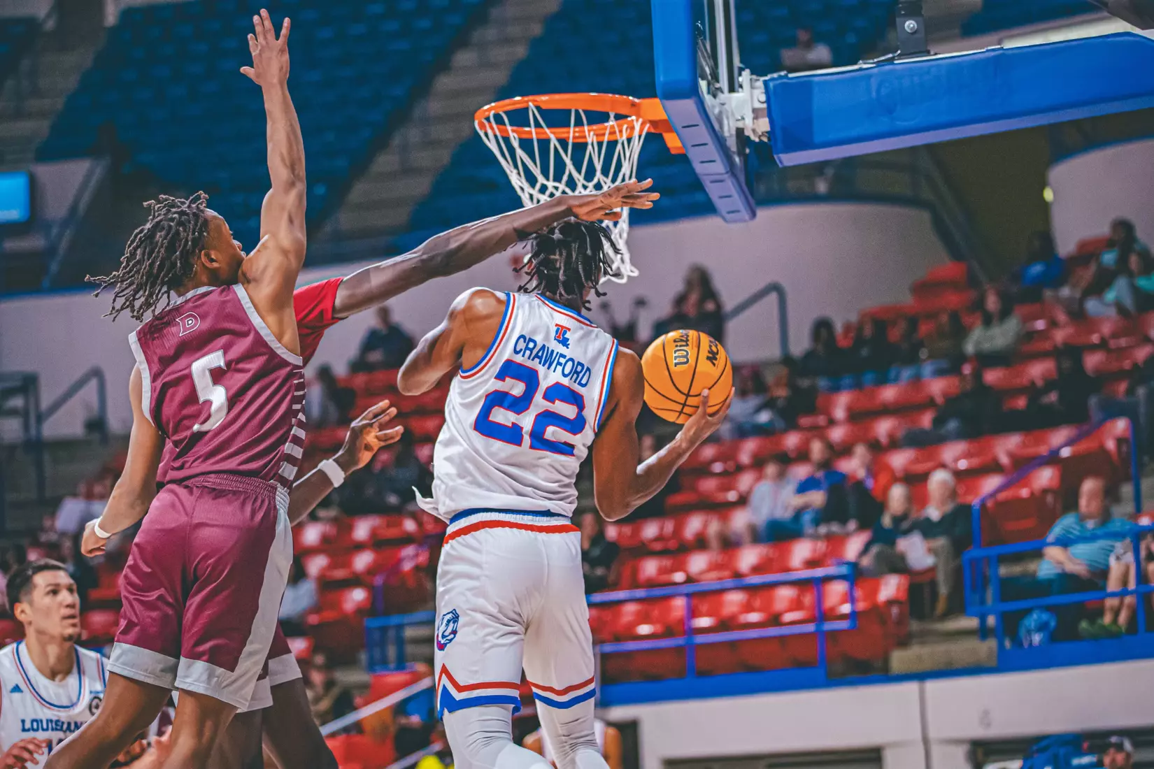 Bulldogs defeat Crusaders, 96-55