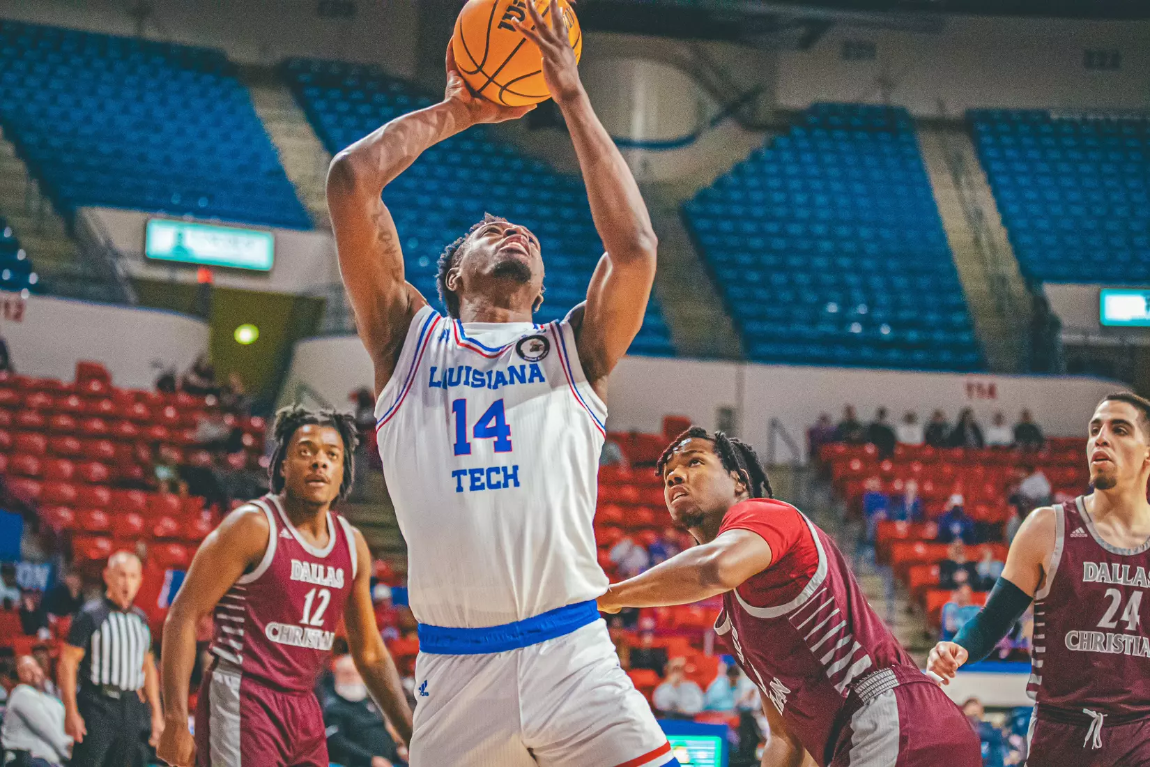 Bulldogs defeat Crusaders, 96-55