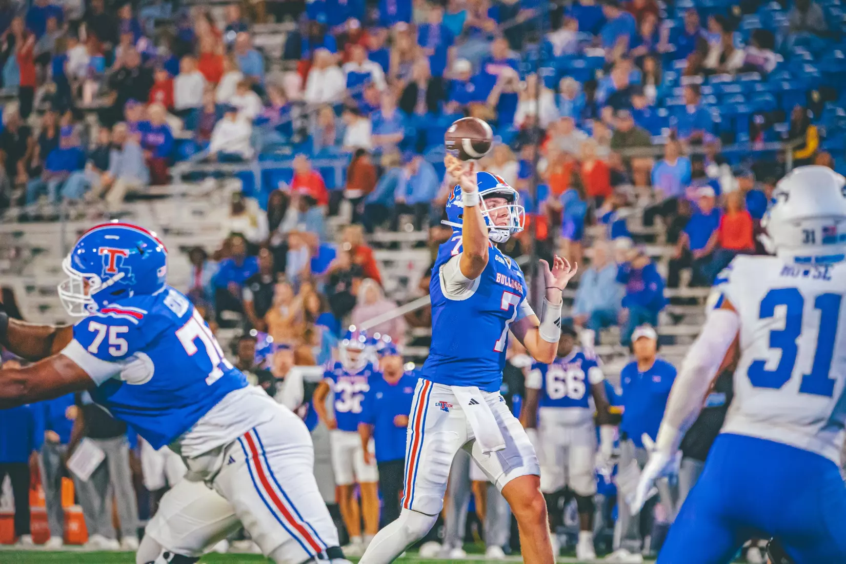 Bulldogs blowout Blue Raiders
