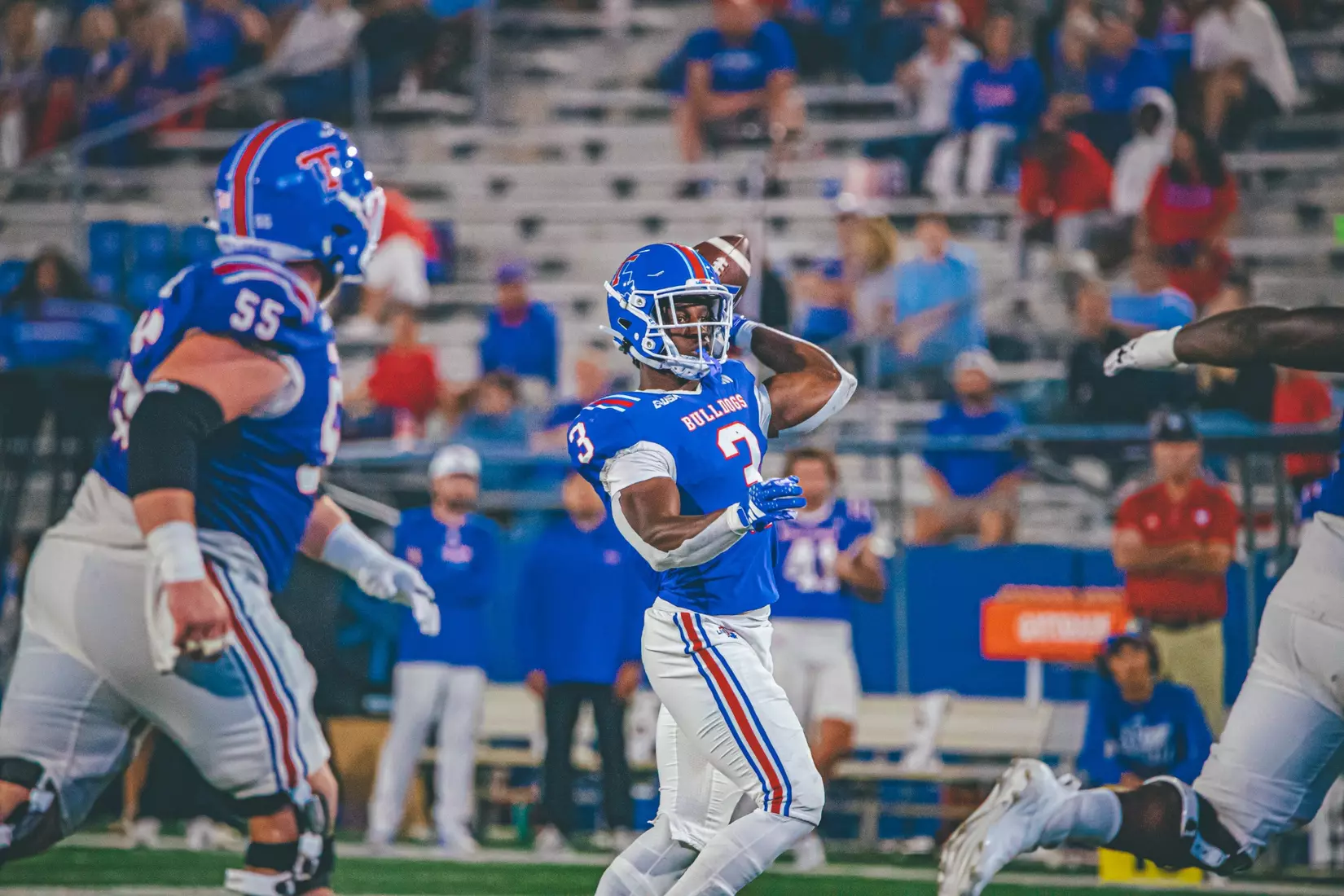 Bulldogs blowout Blue Raiders