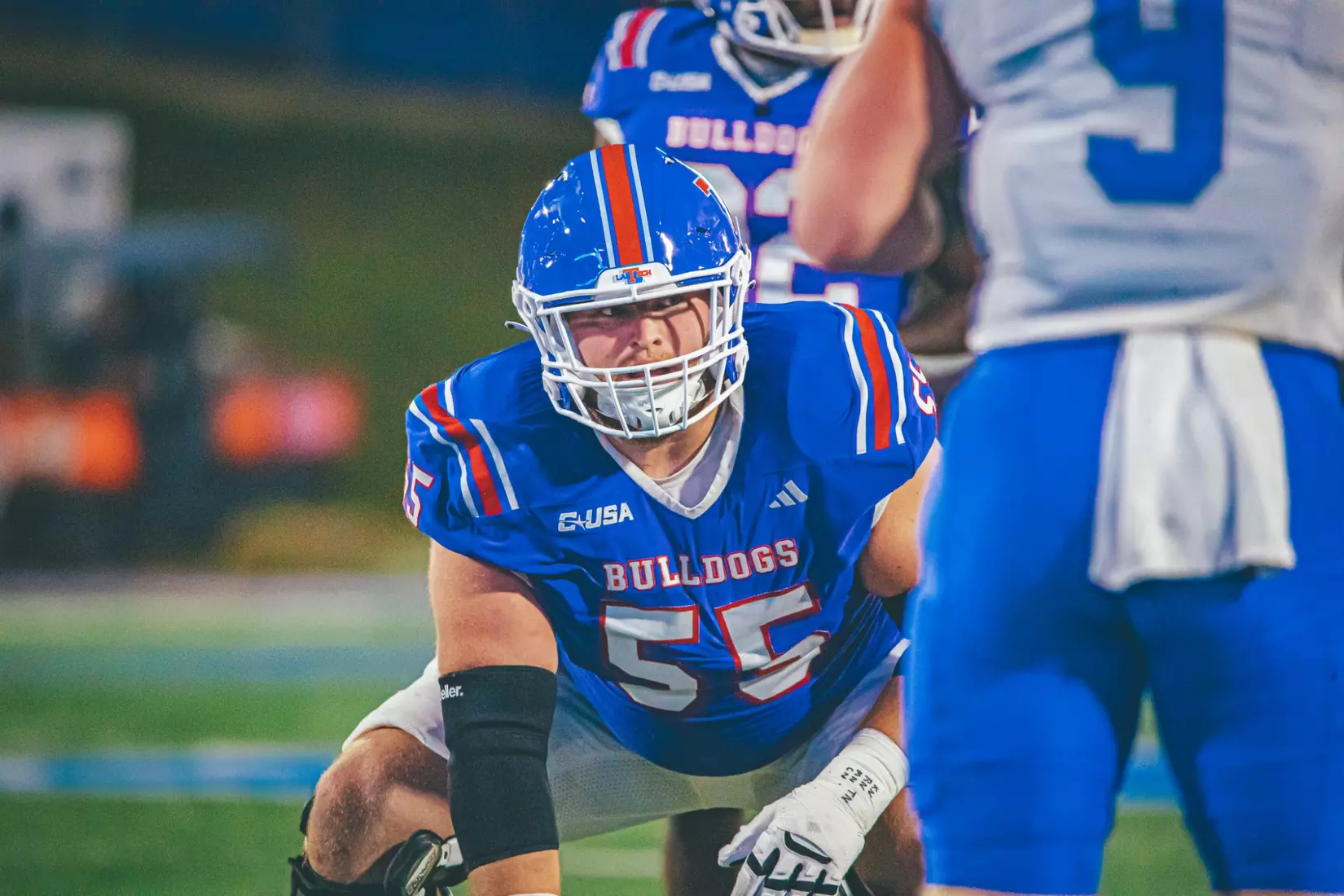 Bulldogs blowout Blue Raiders