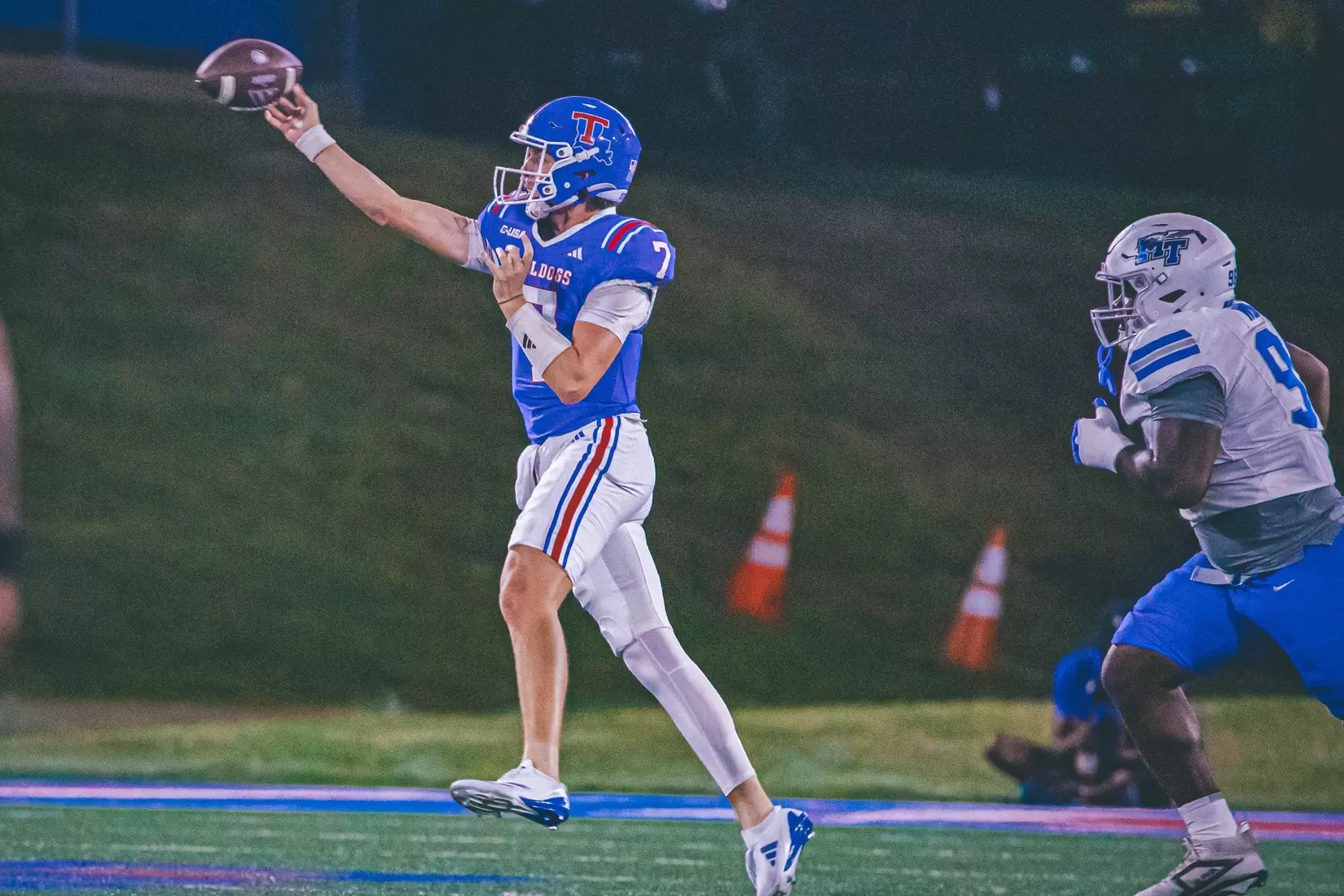 Bulldogs blowout Blue Raiders