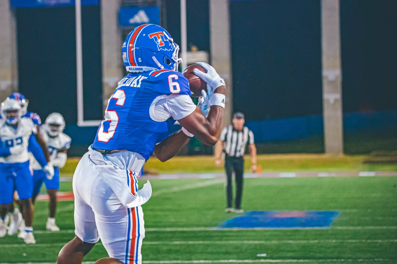 Bulldogs blowout Blue Raiders
