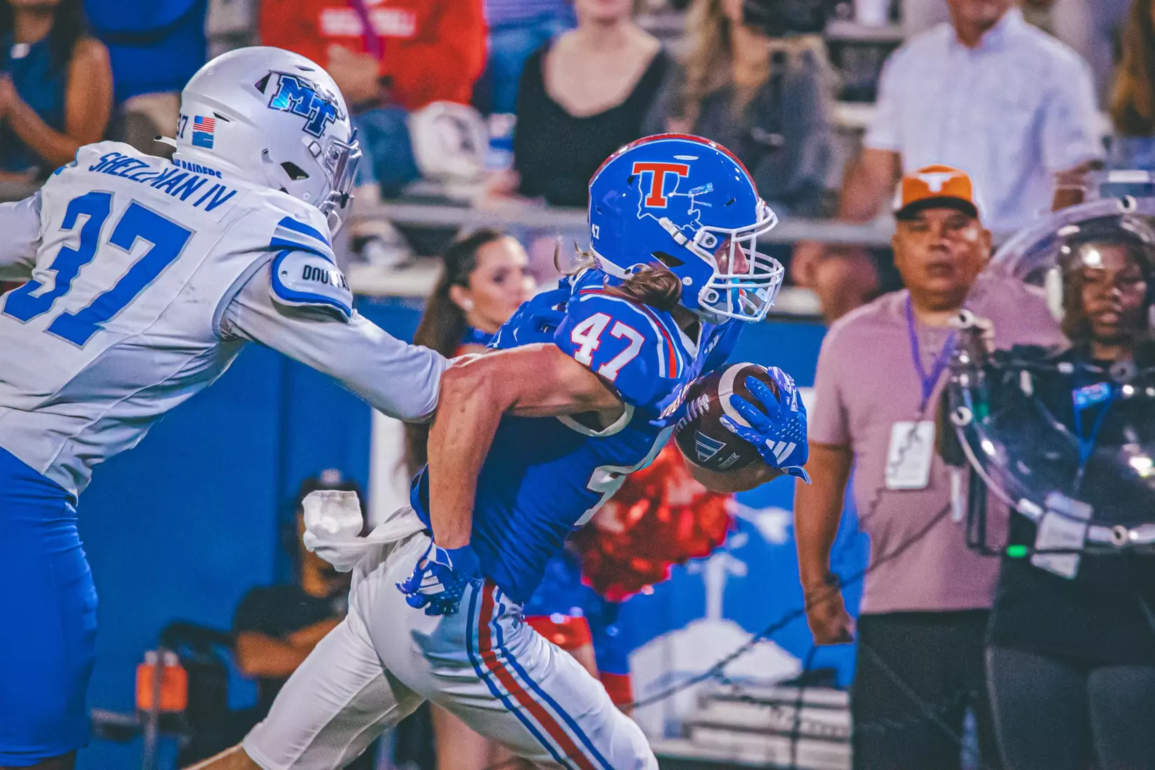 Bulldogs blowout Blue Raiders