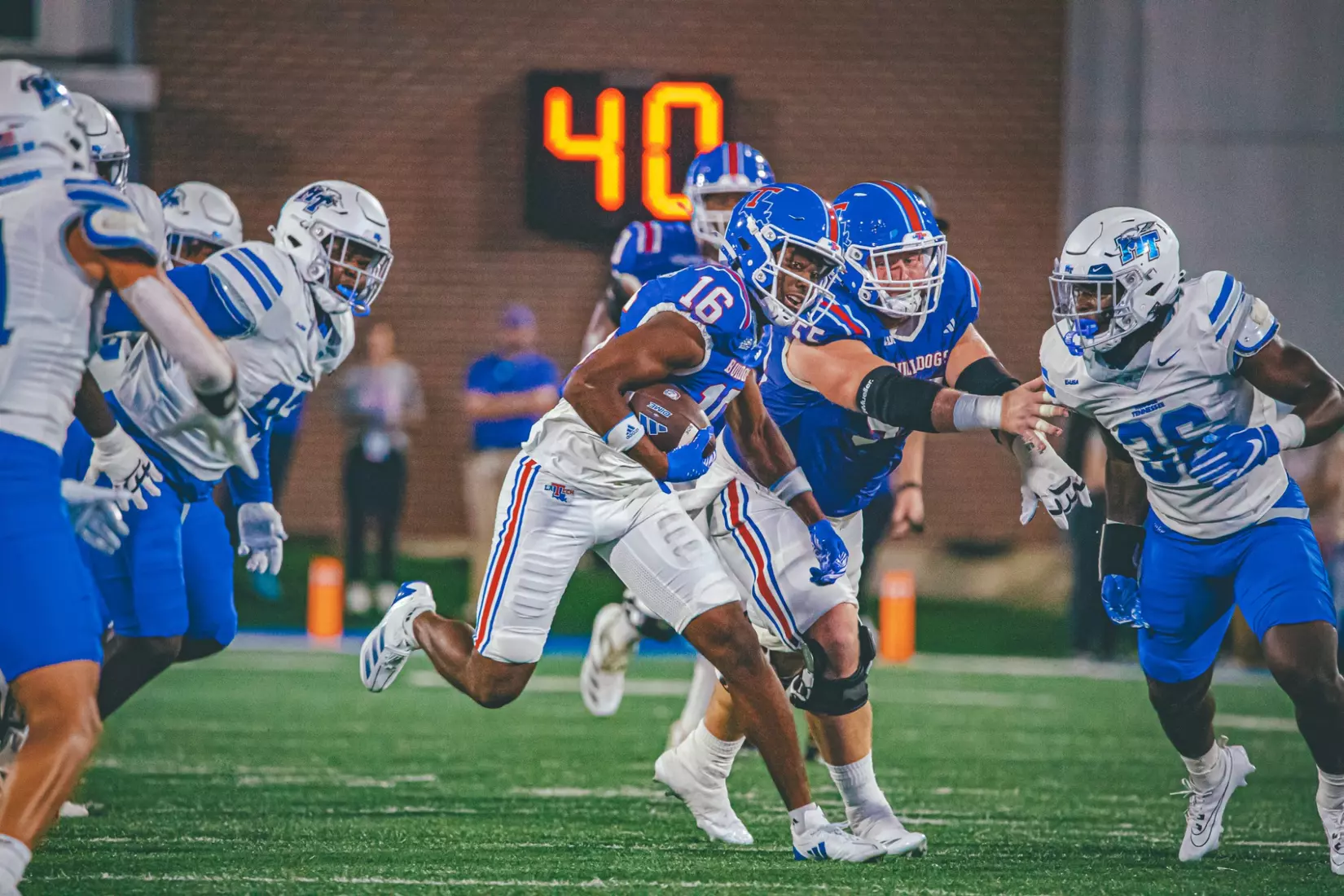 Bulldogs blowout Blue Raiders