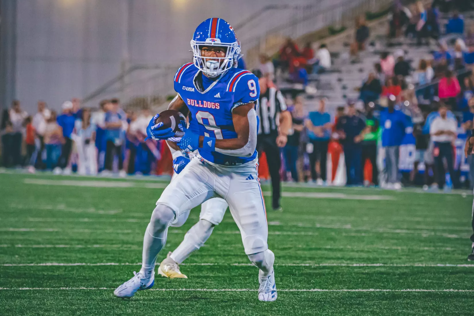 Bulldogs blowout Blue Raiders