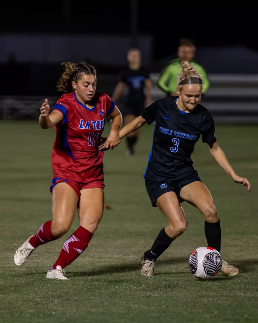 Bulldogs fall to Blue Raiders in season finale