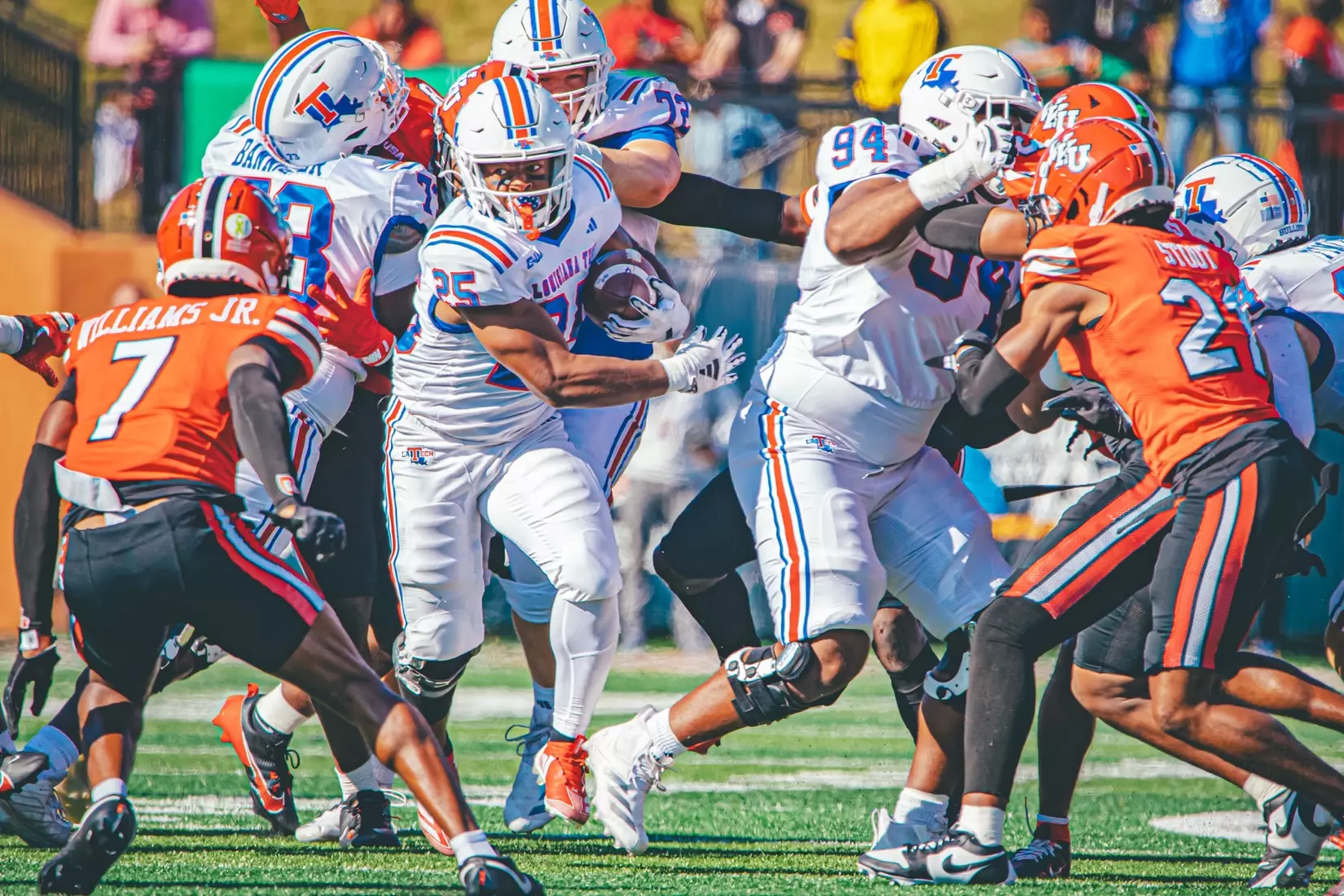 Bulldogs upset Hilltoppers in Bowling Green