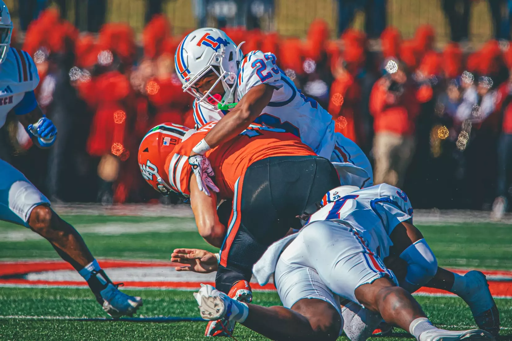 Bulldogs upset Hilltoppers in Bowling Green