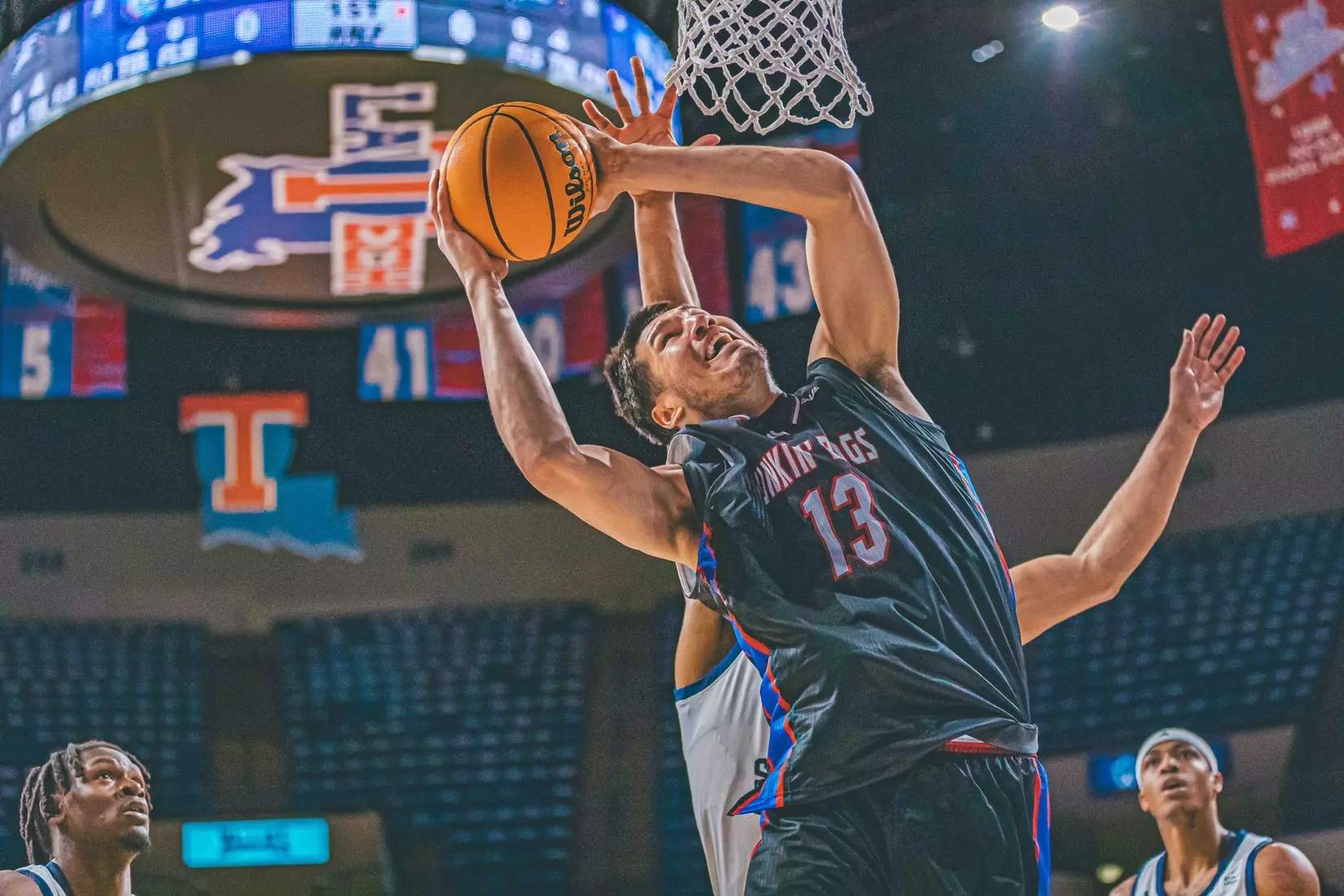 Bulldogs run away from Eagles in 77-63 victory