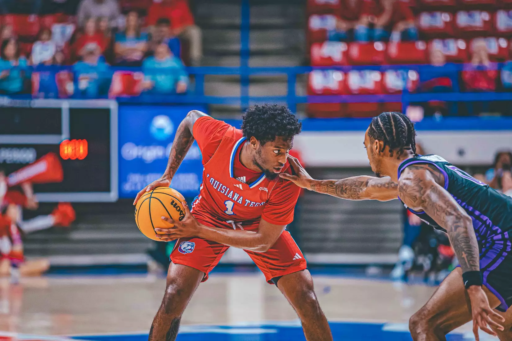 Bulldogs Take Down Lopes, 74-66
