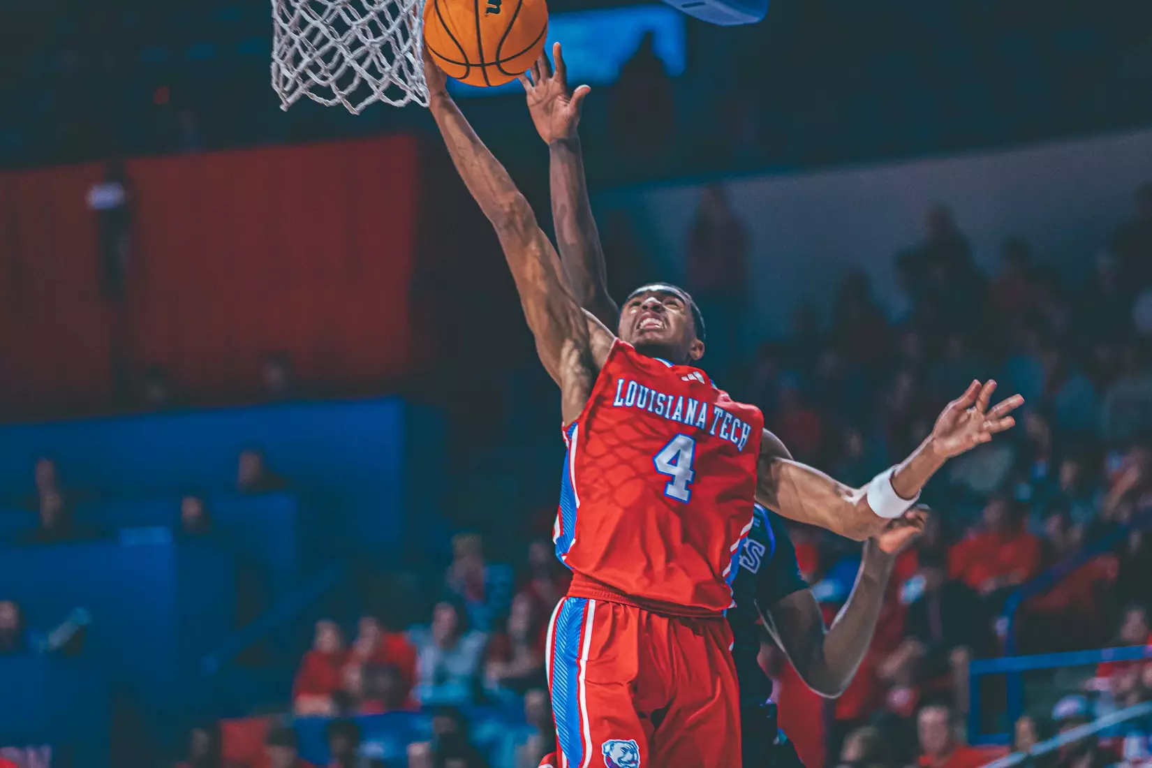 Bulldogs Take Down Lopes, 74-66