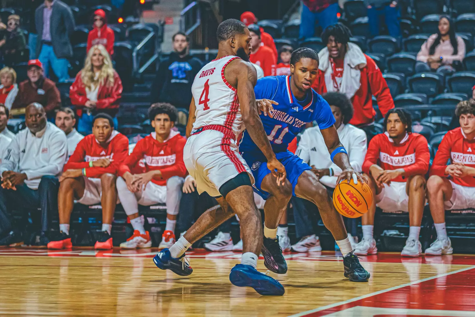 Bulldogs beat rival Cajuns, 69-58