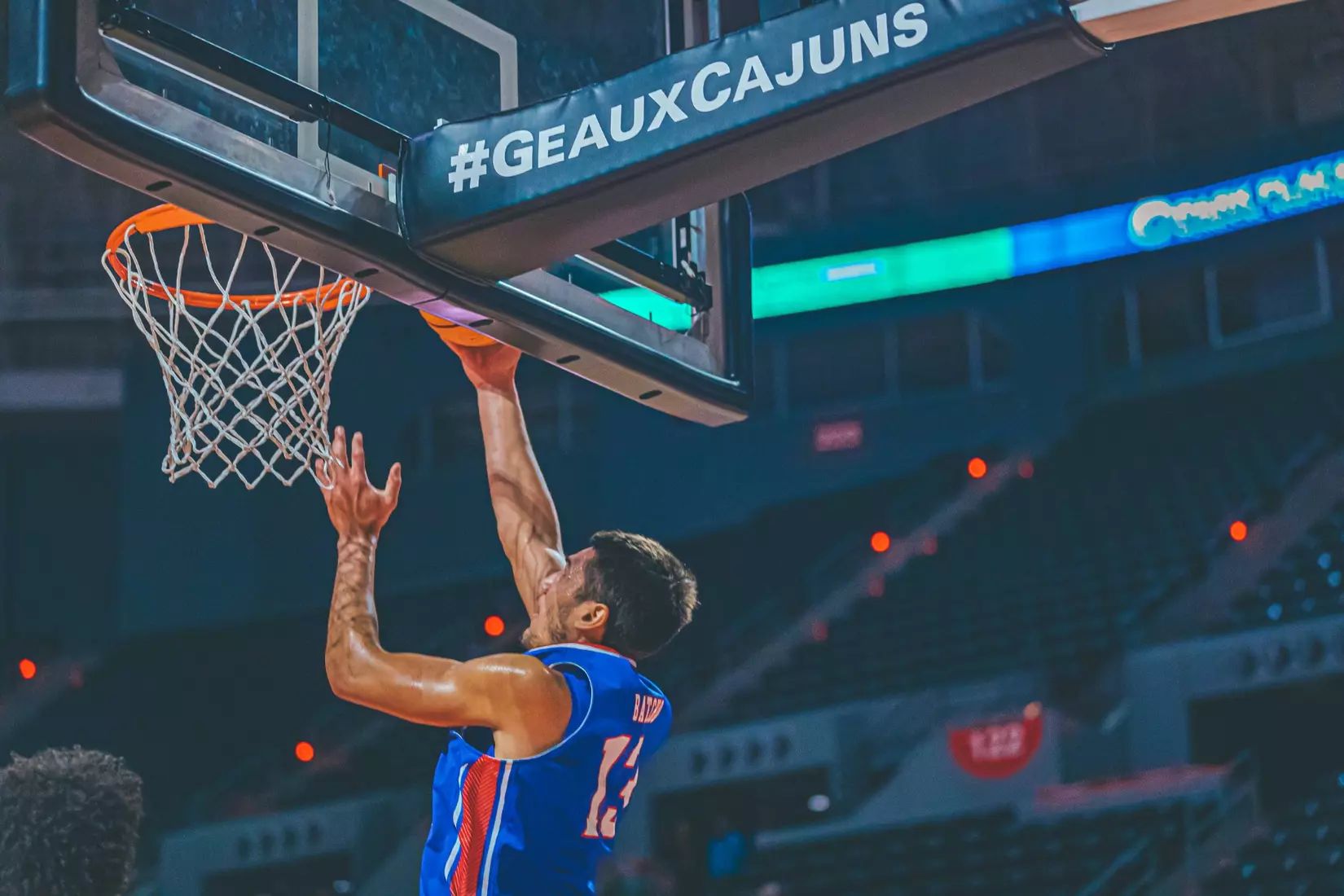 Bulldogs beat rival Cajuns, 69-58