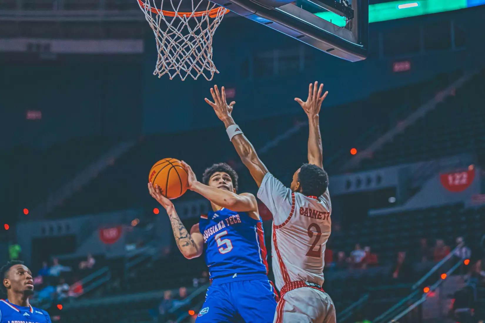 Bulldogs beat rival Cajuns, 69-58