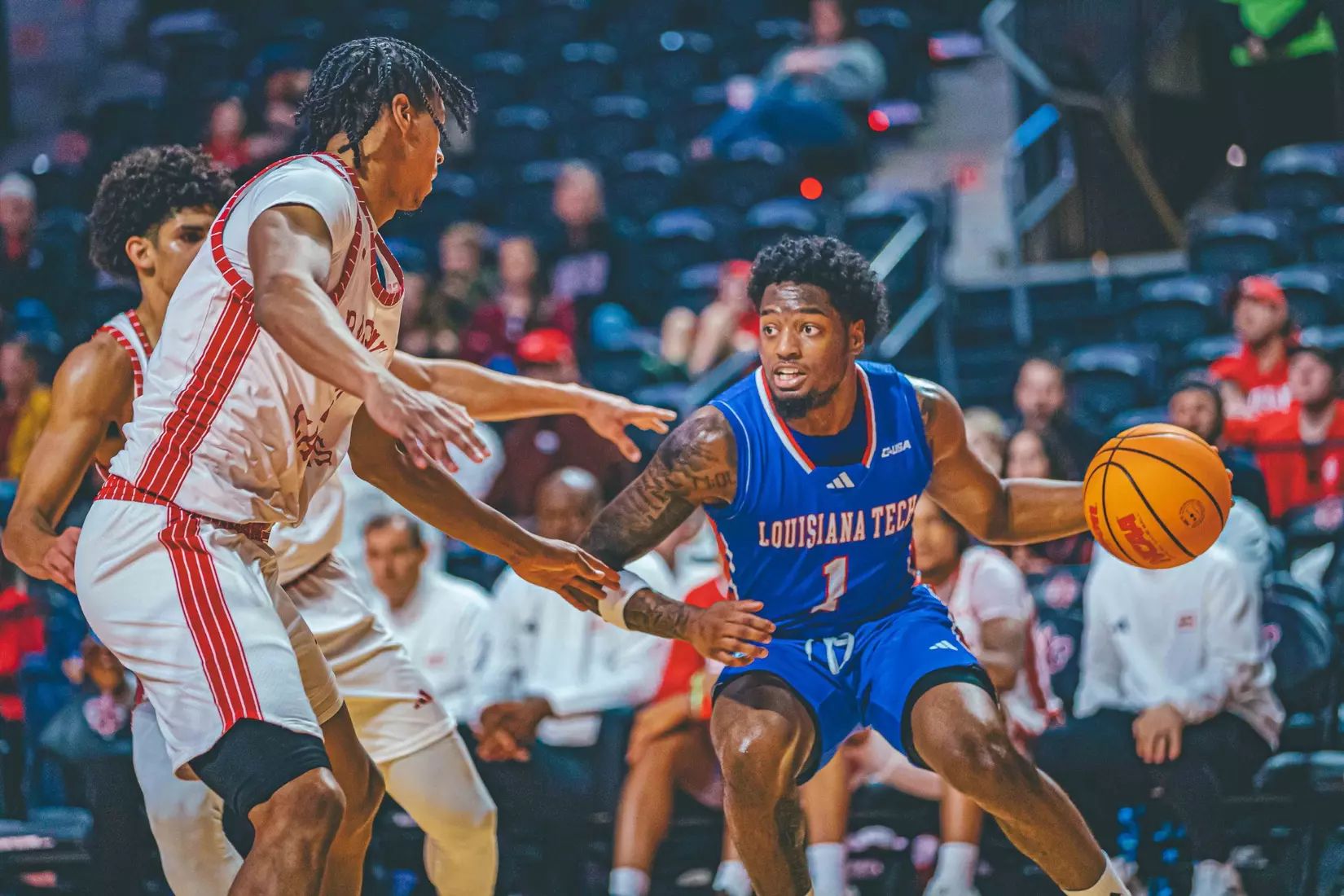 Bulldogs beat rival Cajuns, 69-58