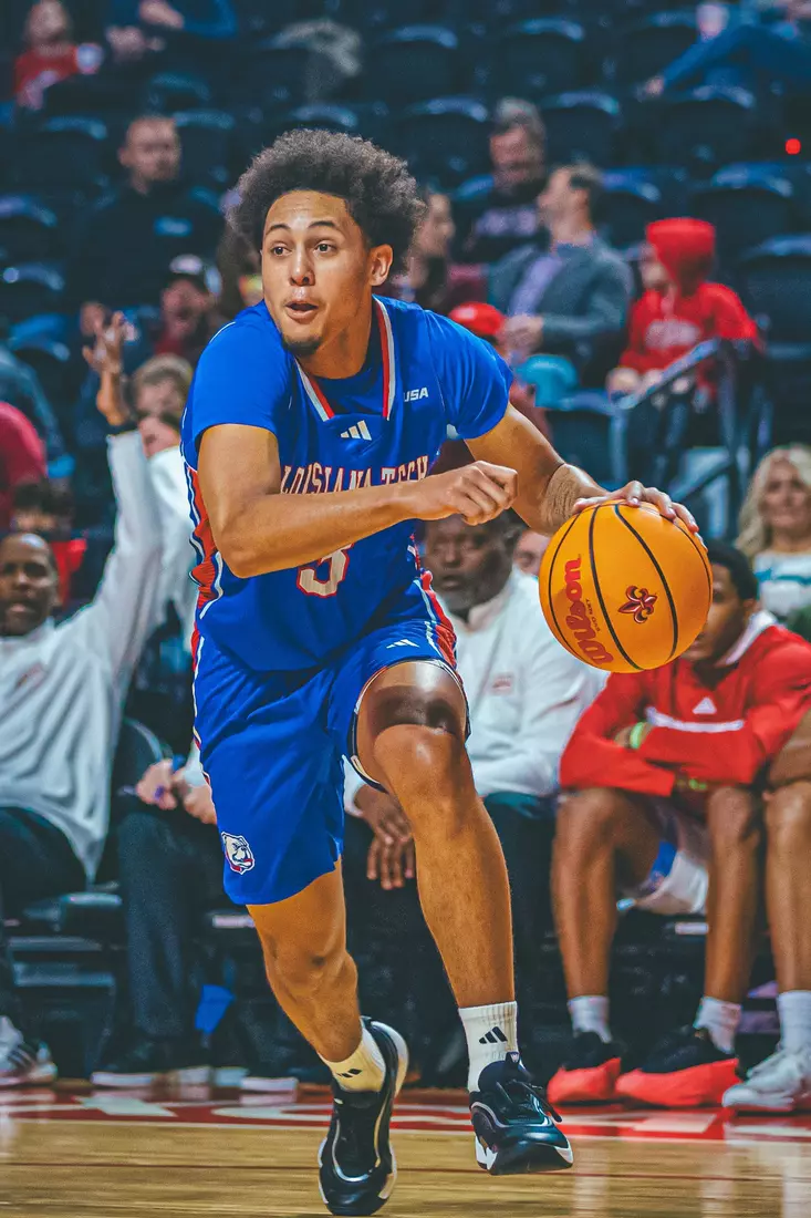 Bulldogs beat rival Cajuns, 69-58