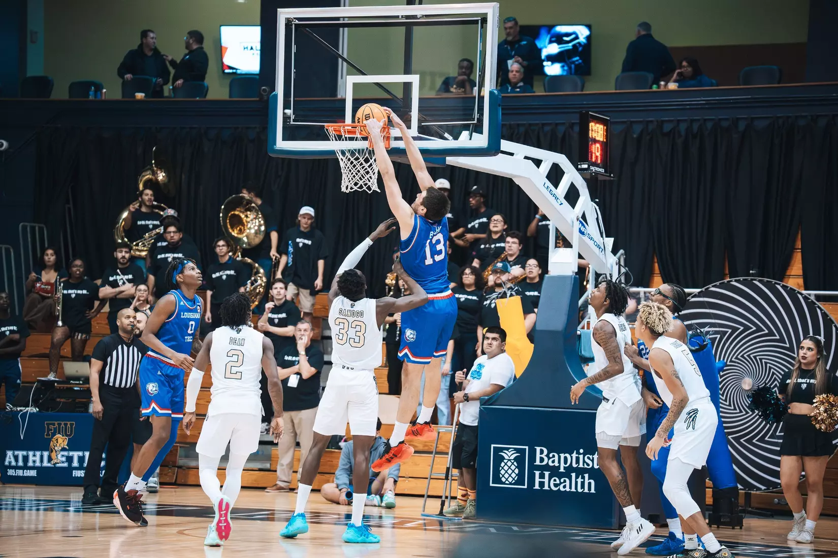 Bulldogs dominate Panthers