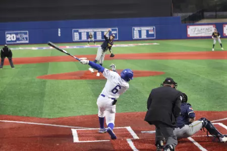 Adarius Myers Batting