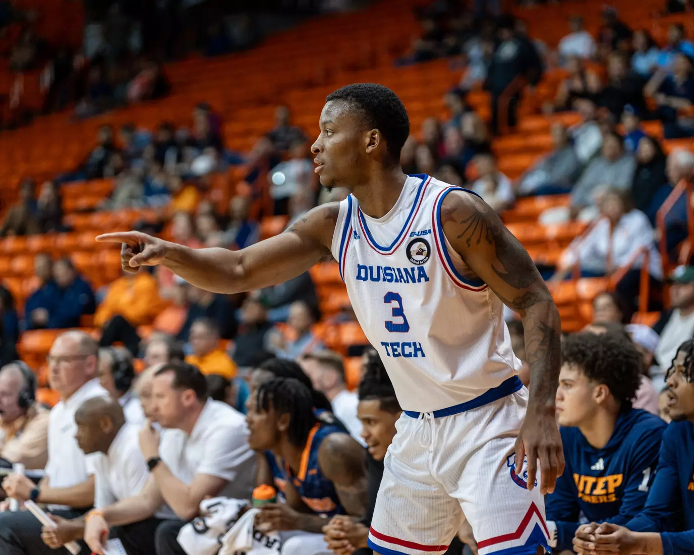 Bulldogs down Miners, 65-59