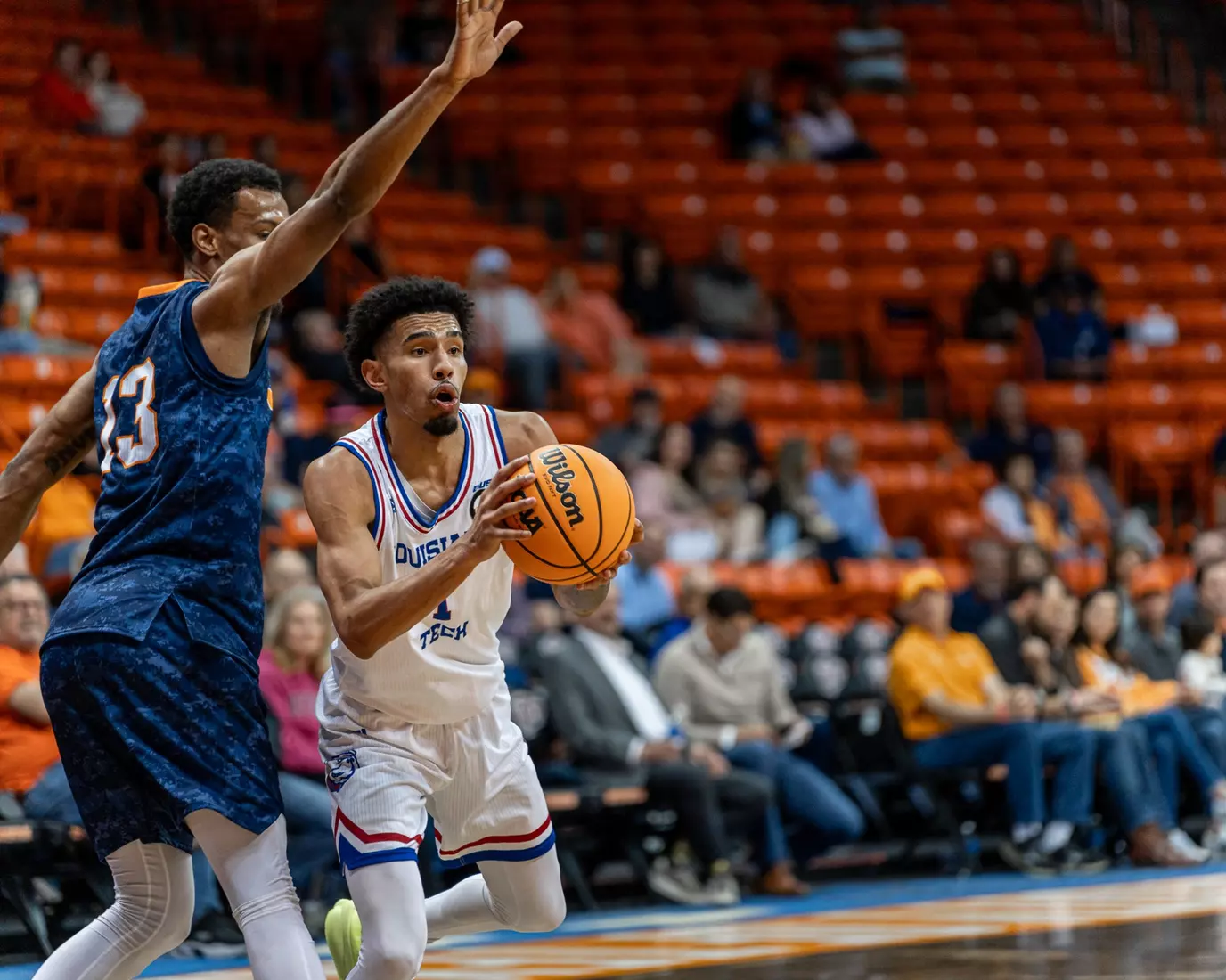 Bulldogs down Miners, 65-59