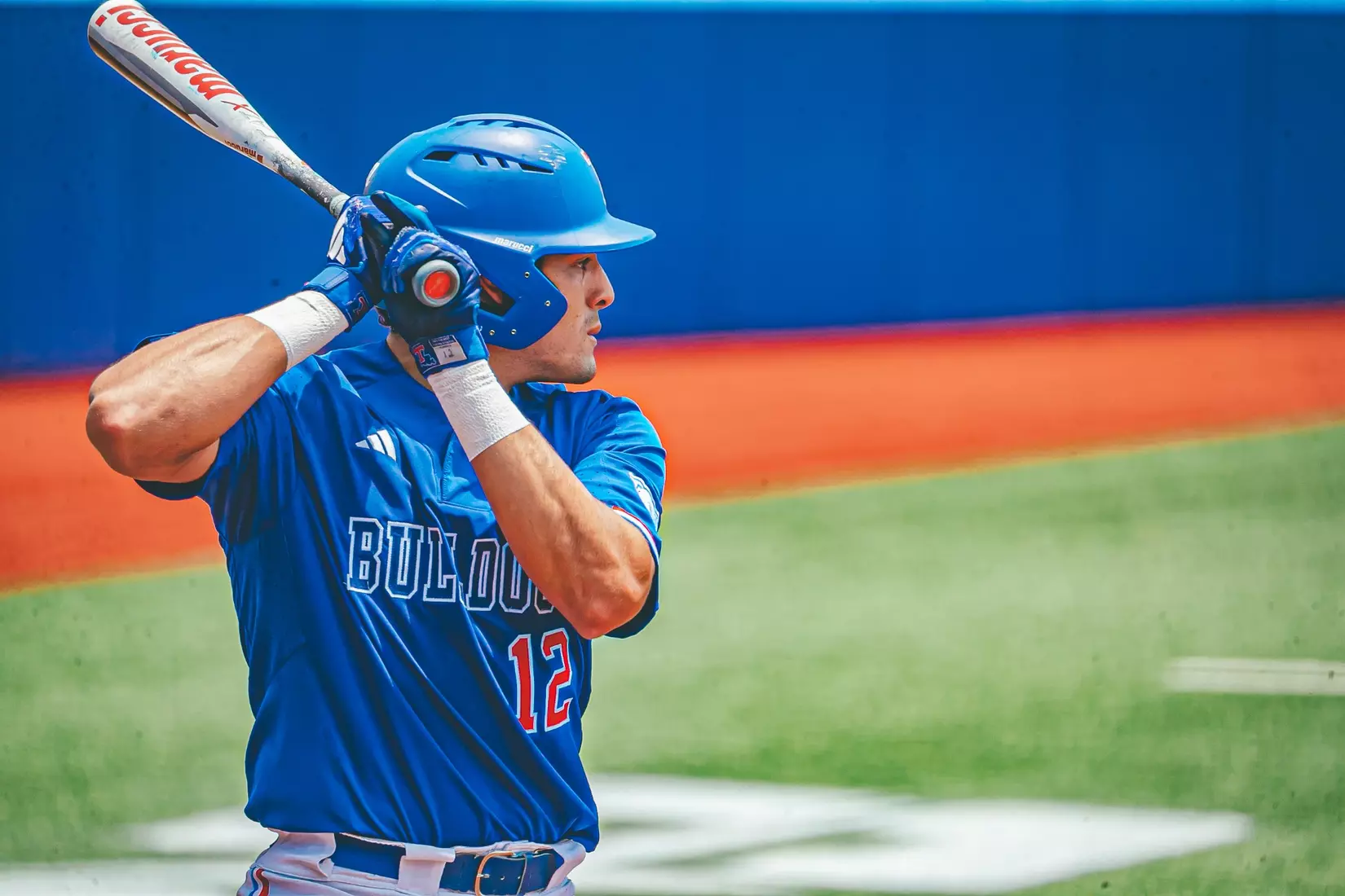 Bulldogs fall to Flames, 6-2