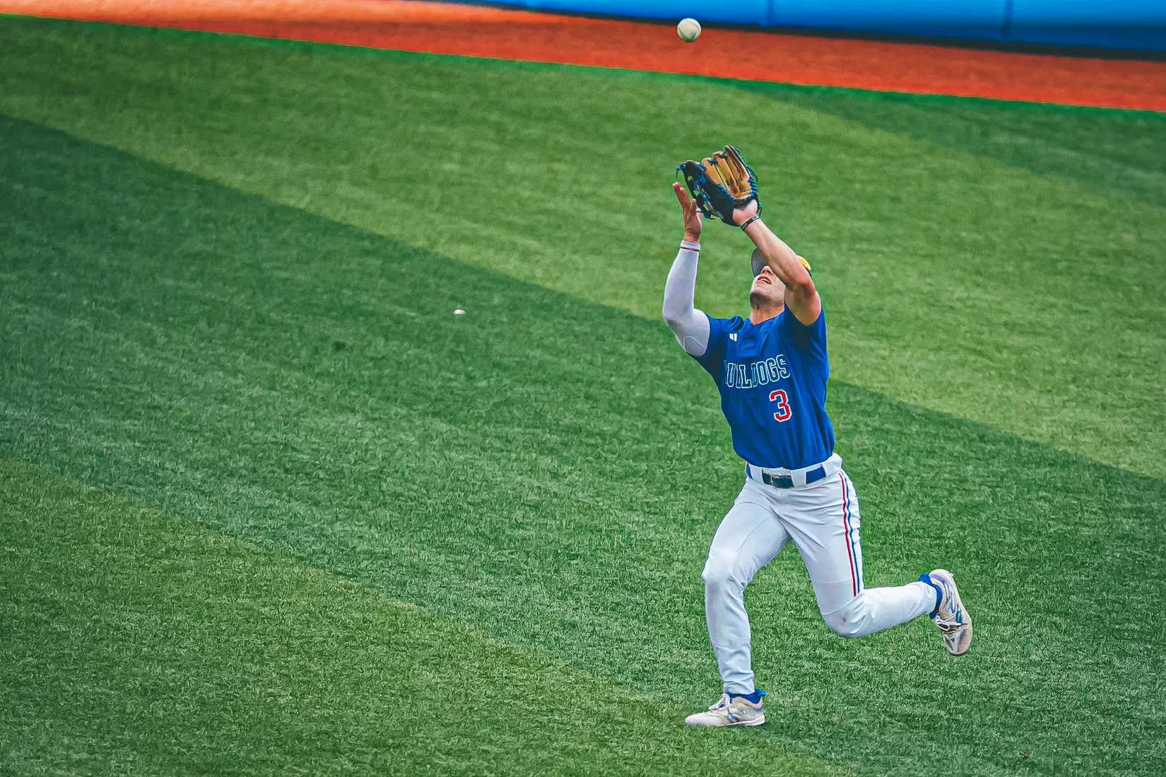 Bulldogs fall to Flames, 6-2