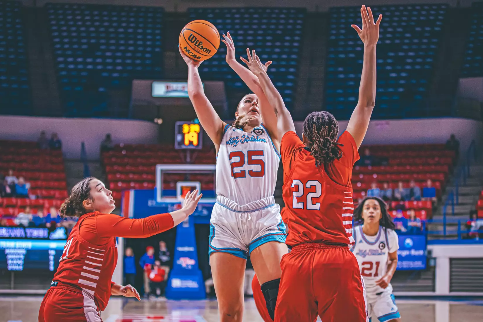Fourth quarter surge propels Lady Techsters over Gamecocks, 80-73