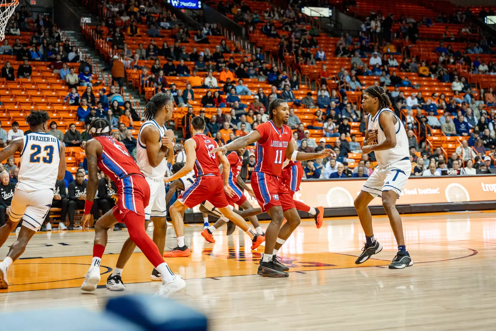 Bulldogs fall to Miners in CUSA opener
