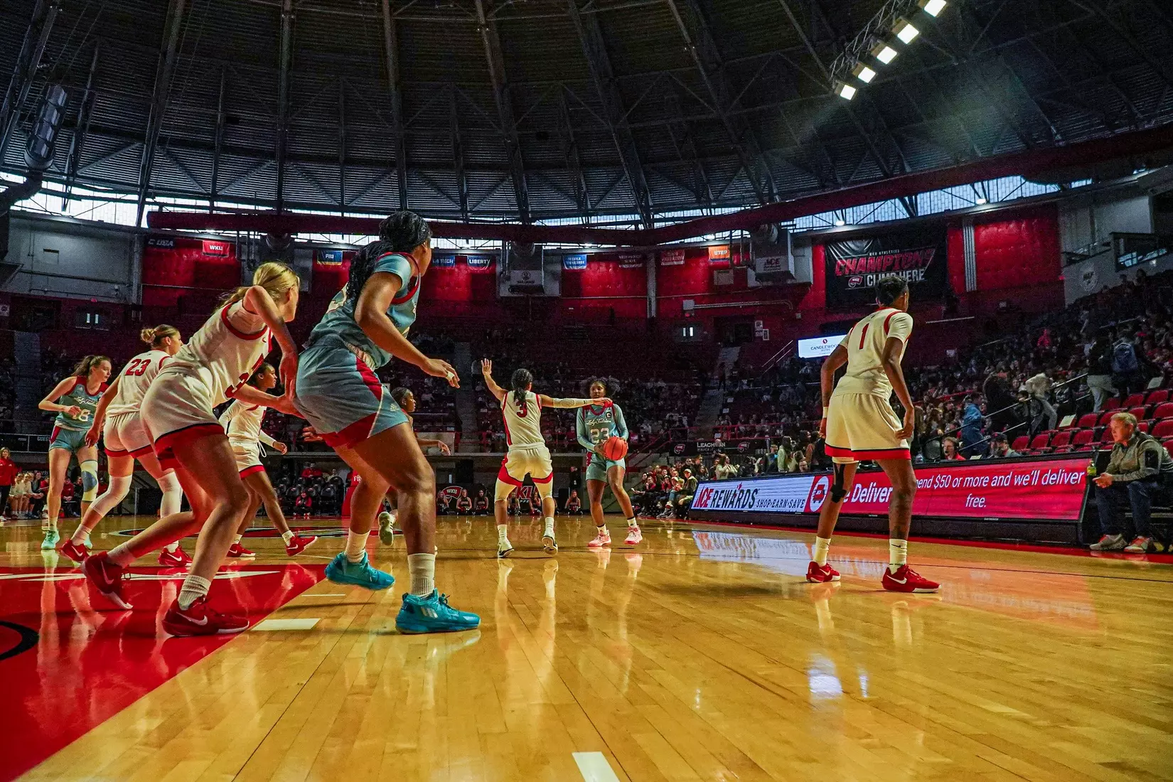 LA Tech falls to WKU, 69-61