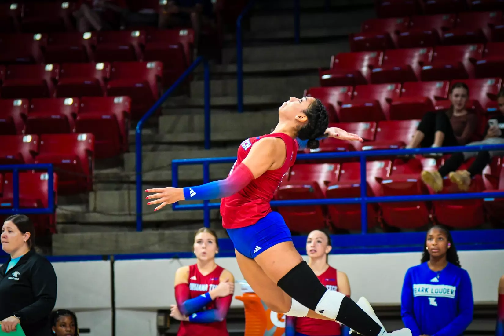 Bulldogs fall in straight sets to the Hilltoppers on Saturday afternoon