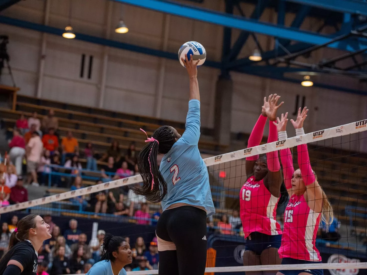 Bulldogs fall to the Miners 3-1 on Saturday in El Paso