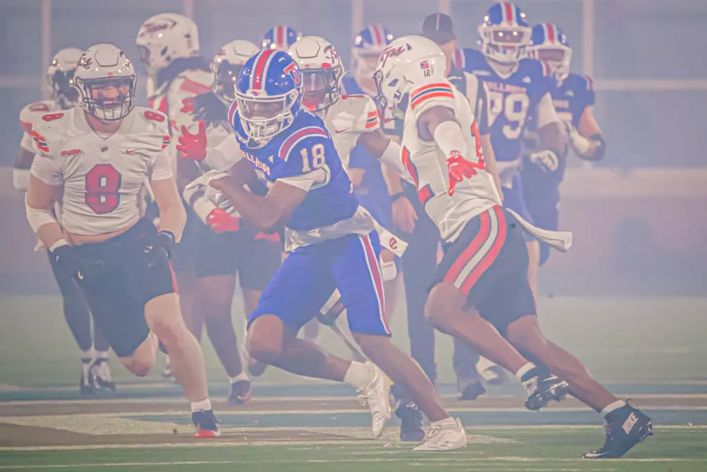 Bulldogs fall in overtime to Hilltoppers, 28-27
